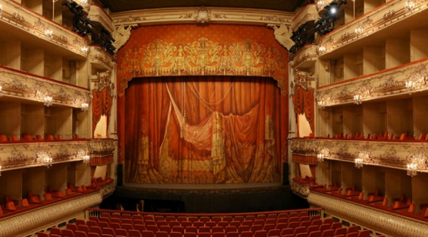 Live theatre improves learning and tolerance