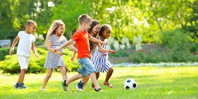 The Role of Reciprocal Behaviors in Creating a Strong Community